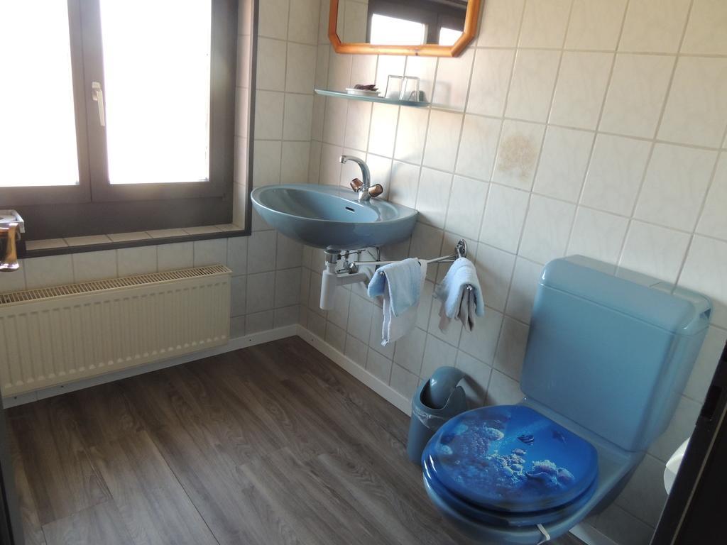 Hotel De La Gare Cousset Room photo