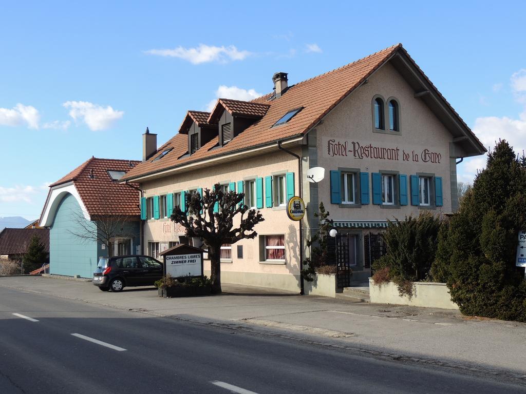 Hotel De La Gare Cousset Exterior photo
